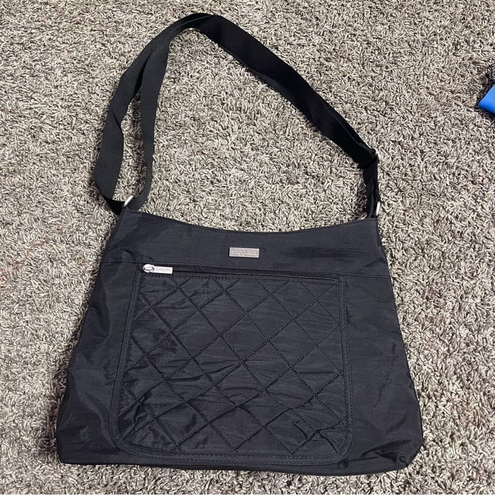 Baggallini Black Shoulder/Crossbody Bag